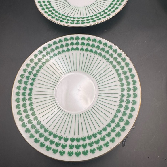 3 Demitasse Cups  & 4 Saucers NEIMAN MARCUS Japan 1970's SHAMROCK White/ Green - Picture 2 of 16